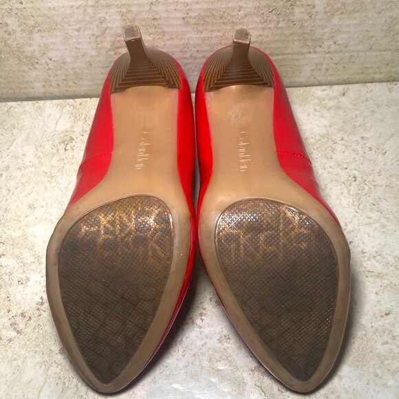 Calvin Klein Red Patent WHINNIE Pumps Size 8 High Heels Elegant Celebration - Picture 7 of 10
